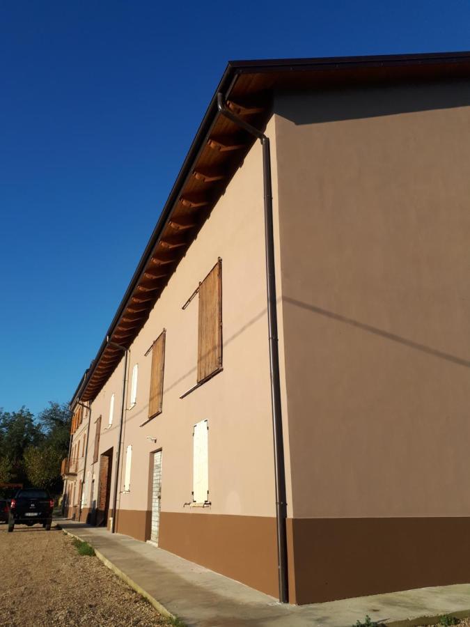 Bed and Breakfast Il Noccioletto Mombaruzzo Exterior foto