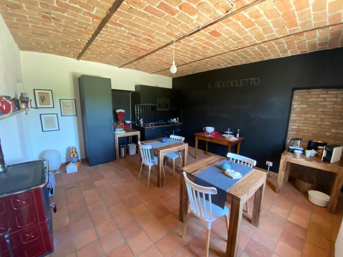 Bed and Breakfast Il Noccioletto Mombaruzzo Exterior foto